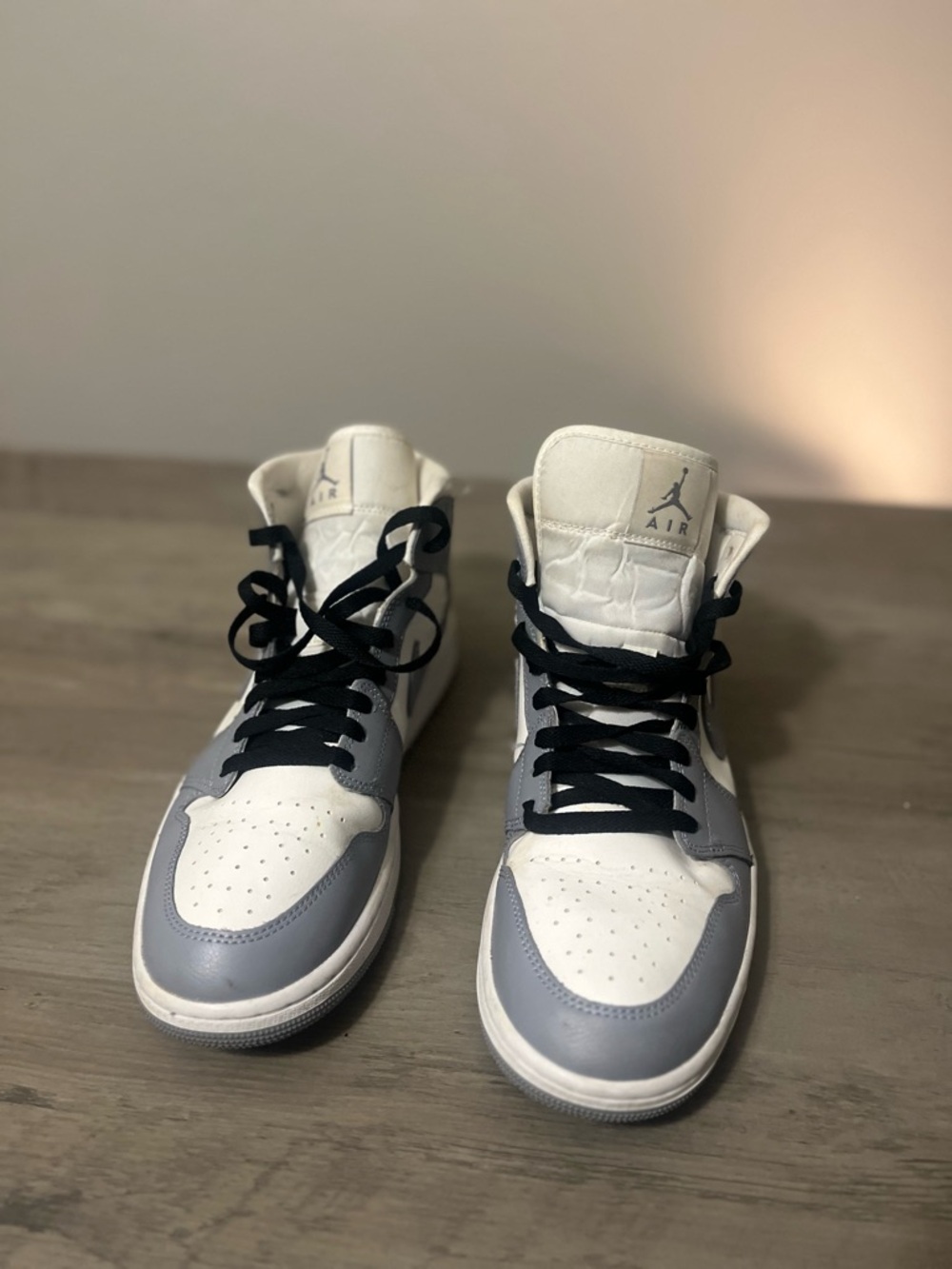 Jordan 1 Mid White/Smoke Grey-Pure Platinum